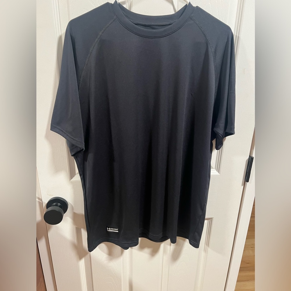 Under Armour Mens T-Shirt, Size Large